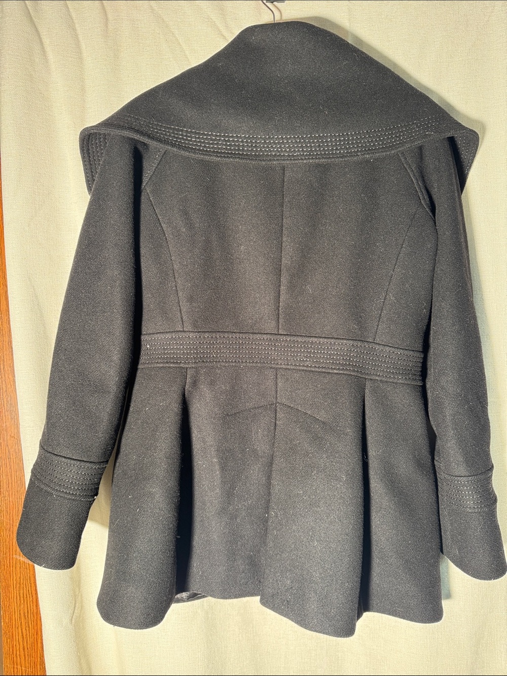 Trina Turk Black Wool Zip Jacket with Wide Collar - Picture 2 of 2